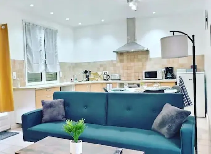 Chatenay 4 - Cozy Studio With Car Park And Terrace